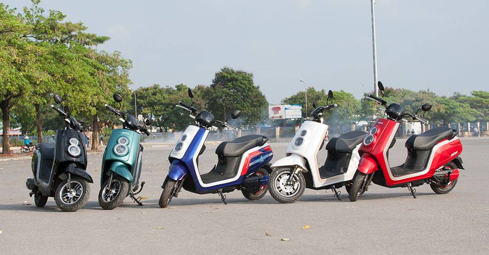 xe m&aacute;y điện Dina