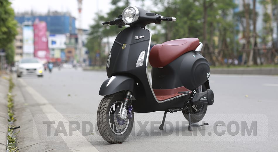 xe m&aacute;y điện Vespa Roma