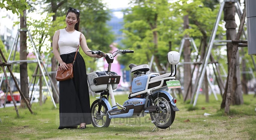 XE ĐẠP ĐIỆN HONDA A6 2018