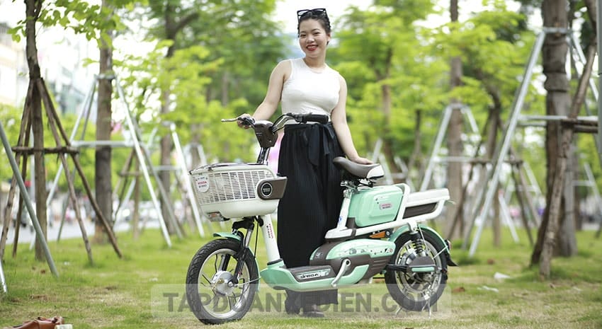 XE ĐẠP ĐIỆN HONDA A6 2018