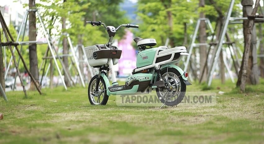 XE ĐẠP ĐIỆN HONDA A6 2018