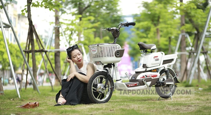 XE ĐẠP ĐIỆN HONDA A6 2018