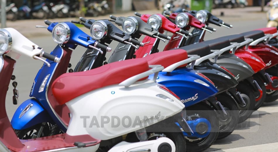 XE MÁY ĐIỆN VESPA ROMA S