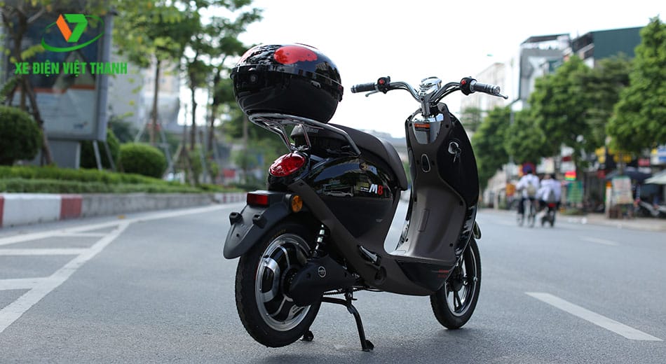 XE ĐẠP ĐIỆN HONDA M8