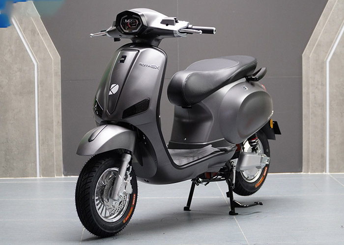 XE MÁY ĐIỆN VESPA ROMA SX
