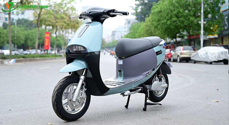 Những mẫu xe máy điện tầm trung, bền bỉ phù hợp với học sinh