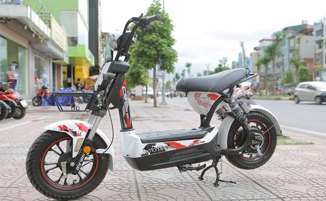 Hướng dẫn cách rửa xe điện đúng cách