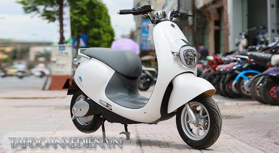 Tinh tế, quyến rũ cùng với Aima P