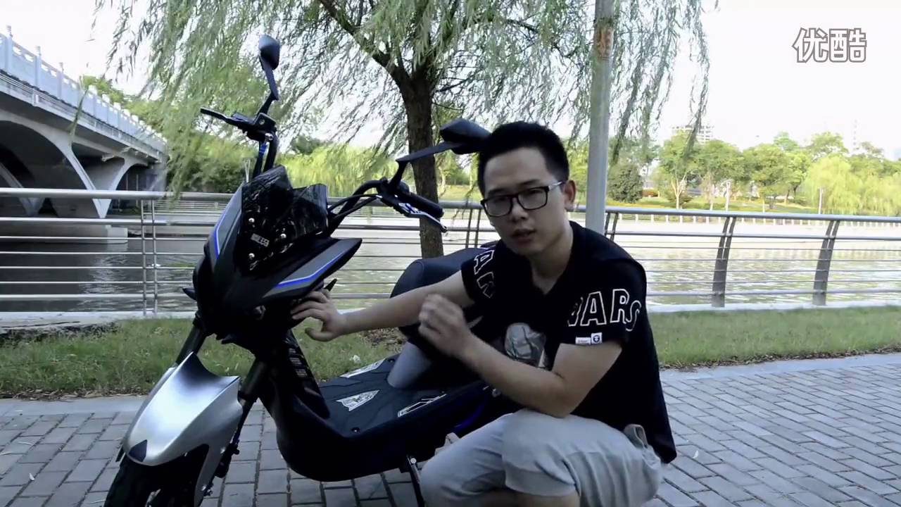 “Say như điếu đổ” với xe máy điện Aima Jeek