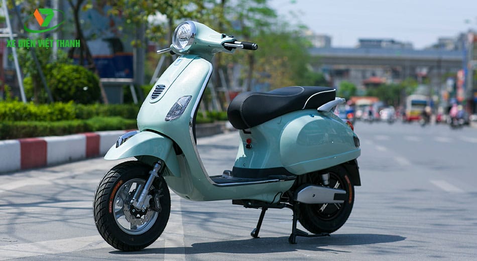 VESPA CLASSIC thời trang cổ điển