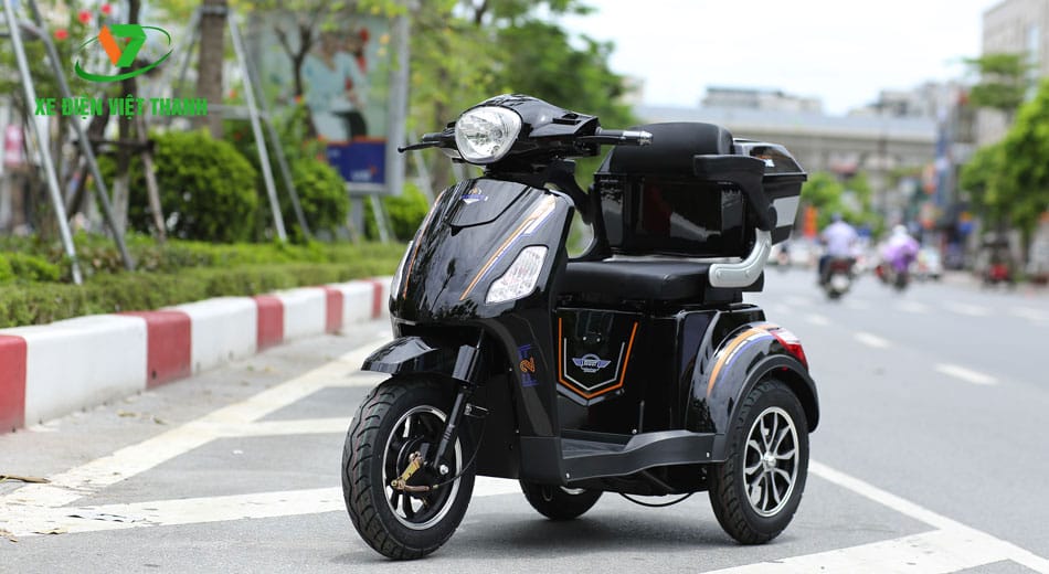 Xe điện ba bánh - xe đặc biệt cho những người đặc biệt